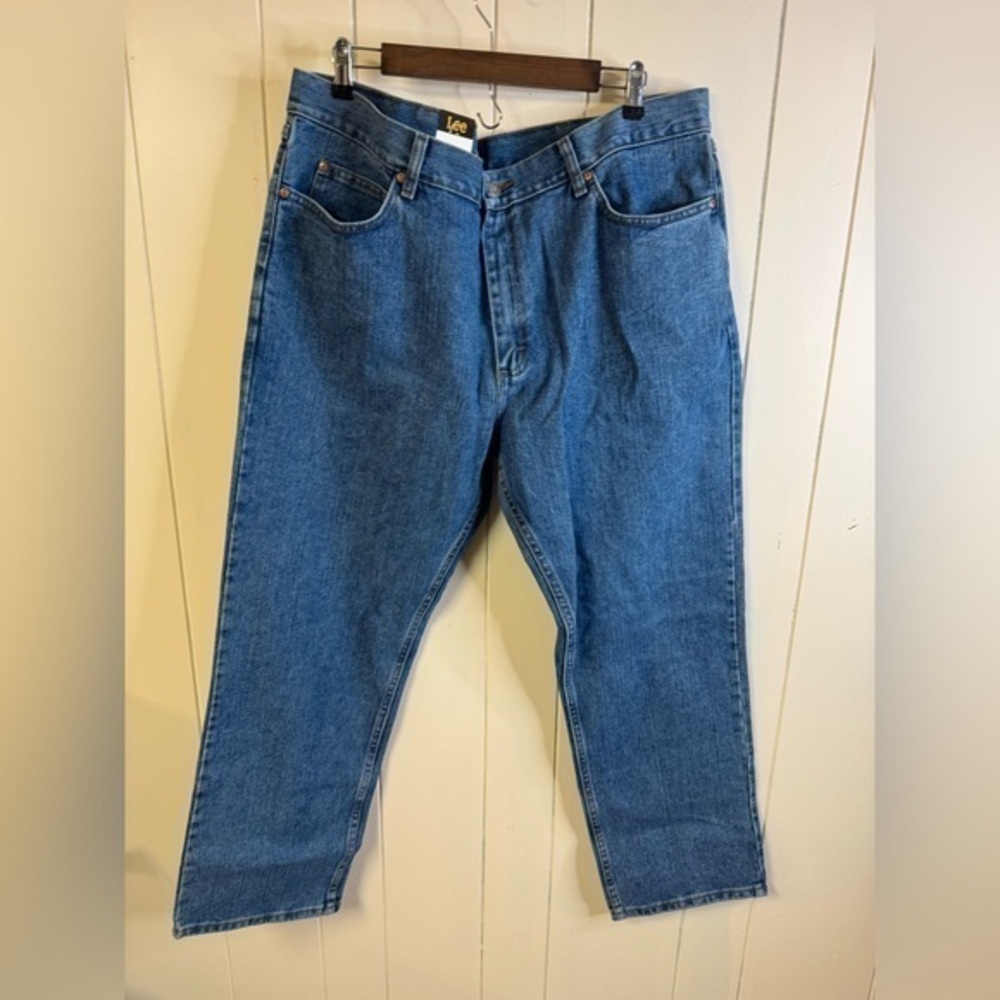 Lee Men’s Relaxed Fit Straight Leg Jeans 42x30